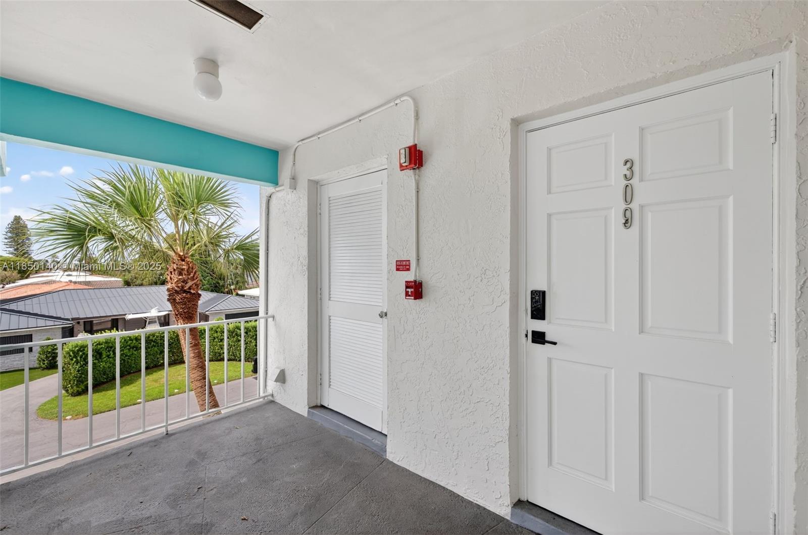 DU BARRY CONDO - Residential