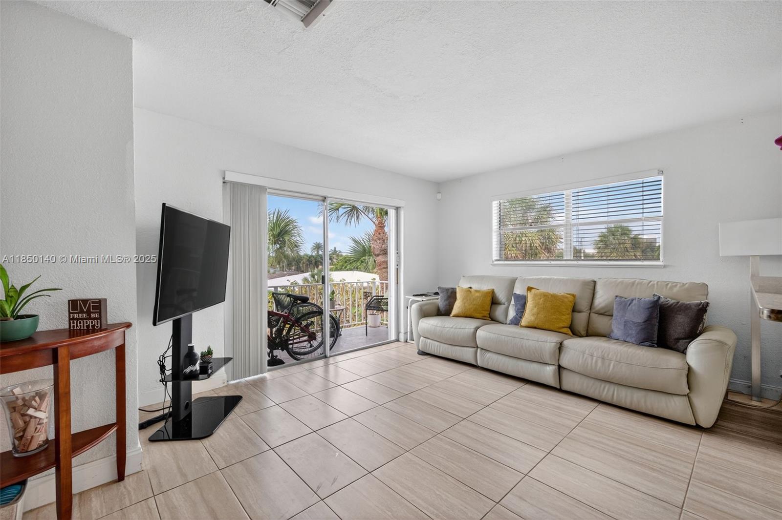 DU BARRY CONDO - Residential