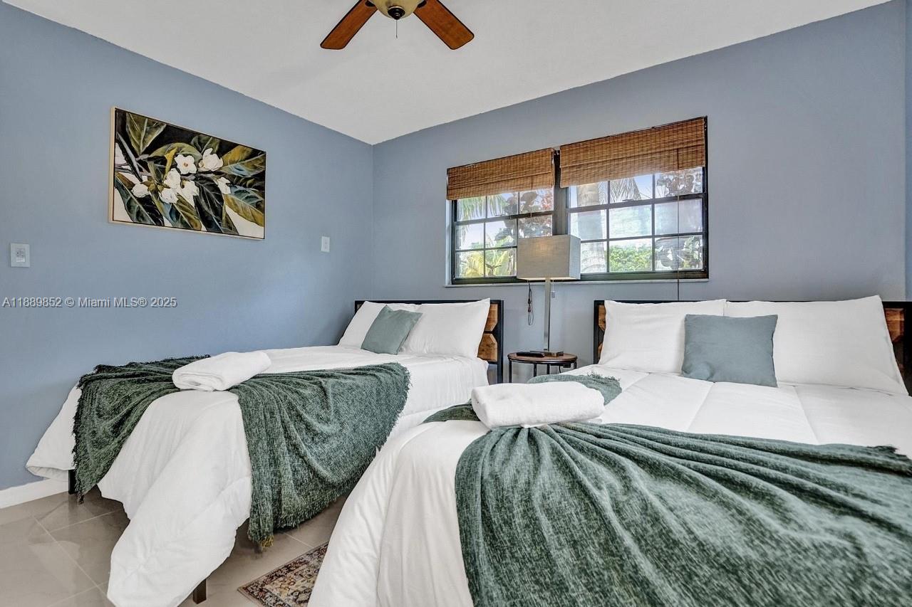 TOWN OF HALLANDALE B-13 - Residential Lease