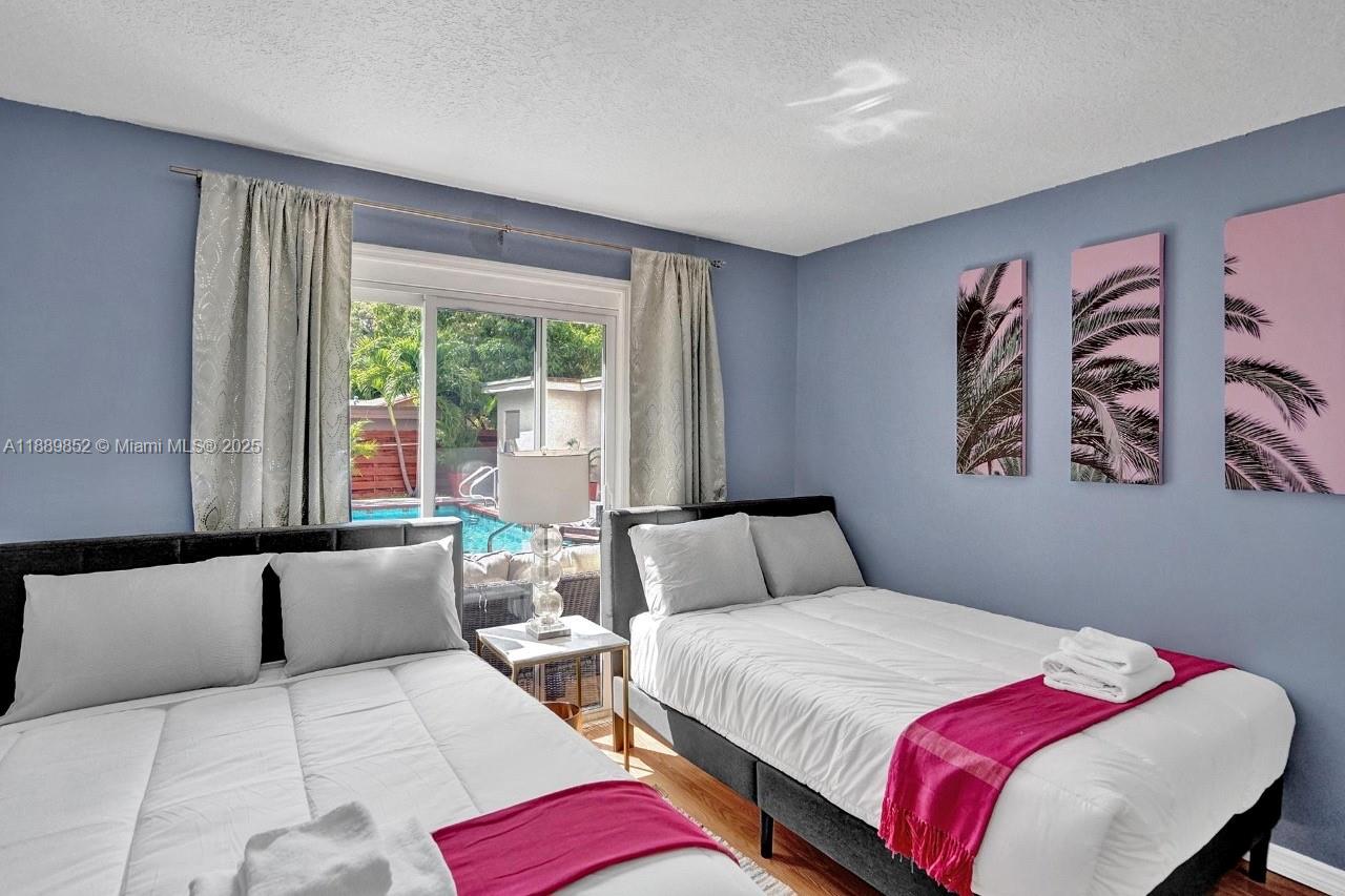 TOWN OF HALLANDALE B-13 - Residential Lease