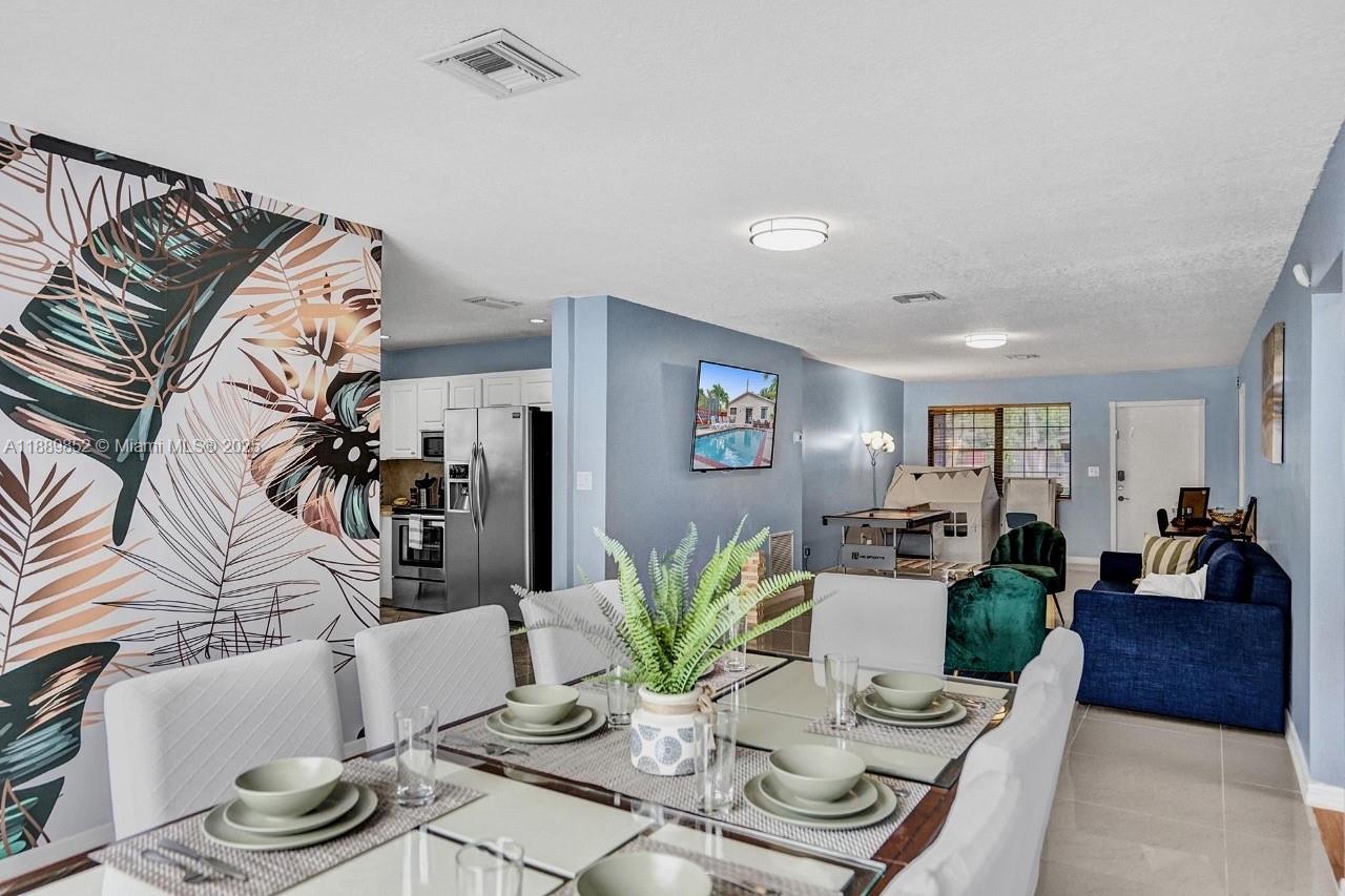 TOWN OF HALLANDALE B-13 - Residential Lease