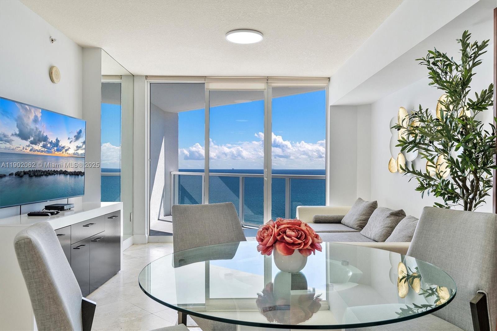 LA PERLA CONDO - Residential