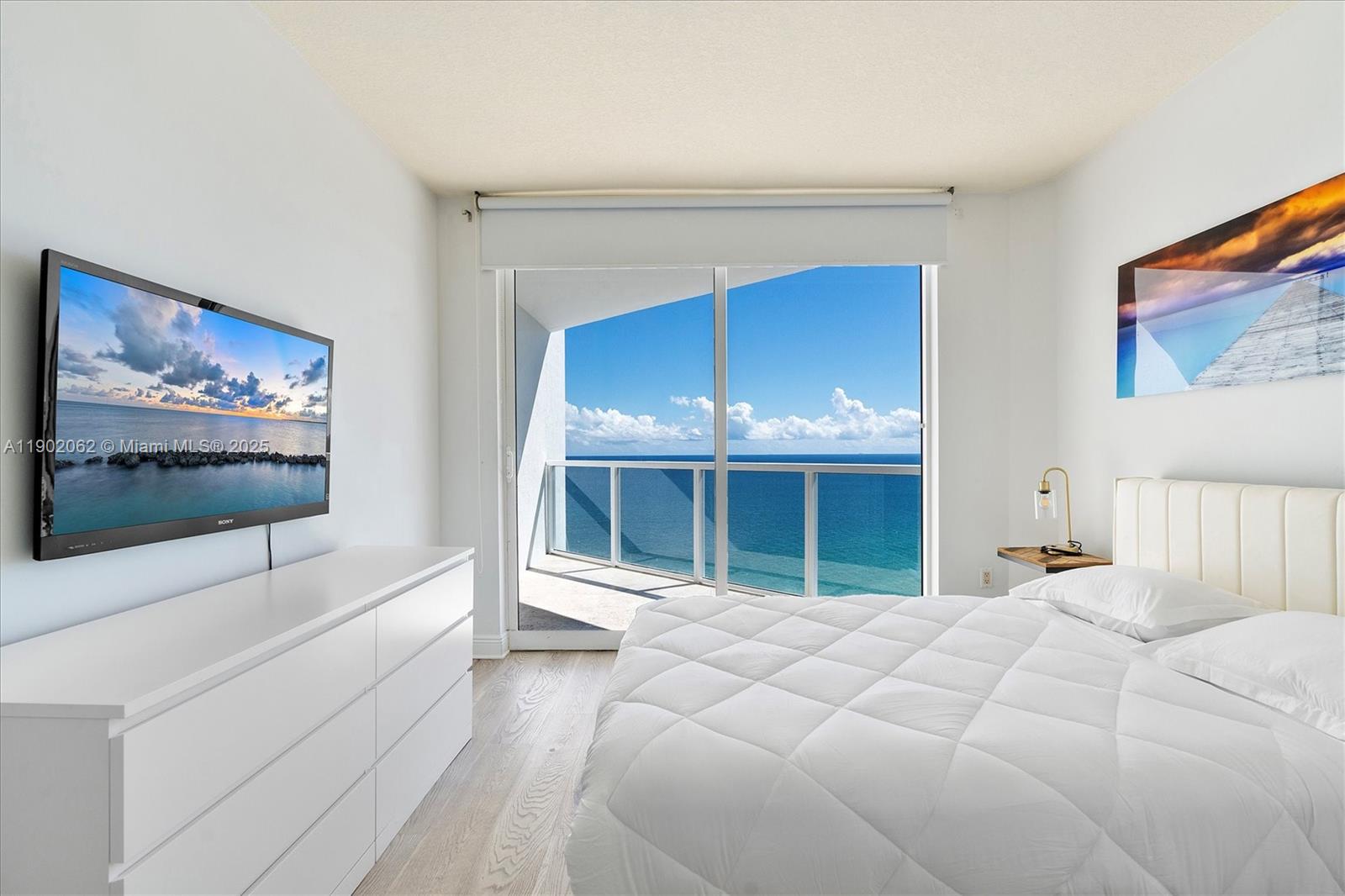 LA PERLA CONDO - Residential