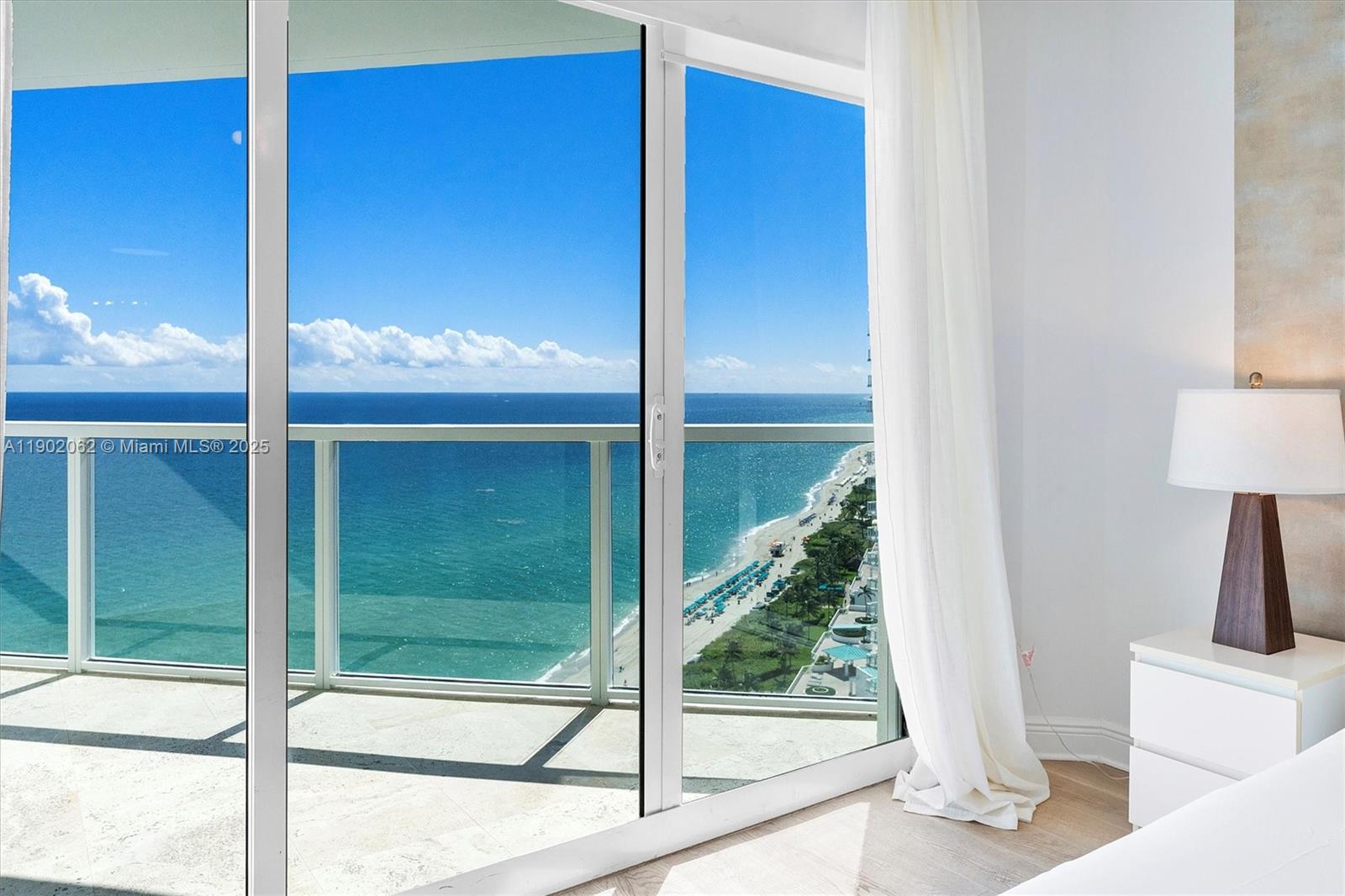 LA PERLA CONDO - Residential