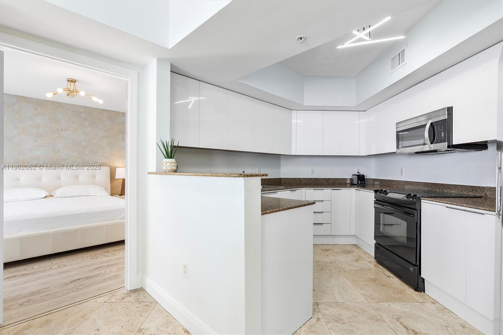 LA PERLA CONDO - Residential