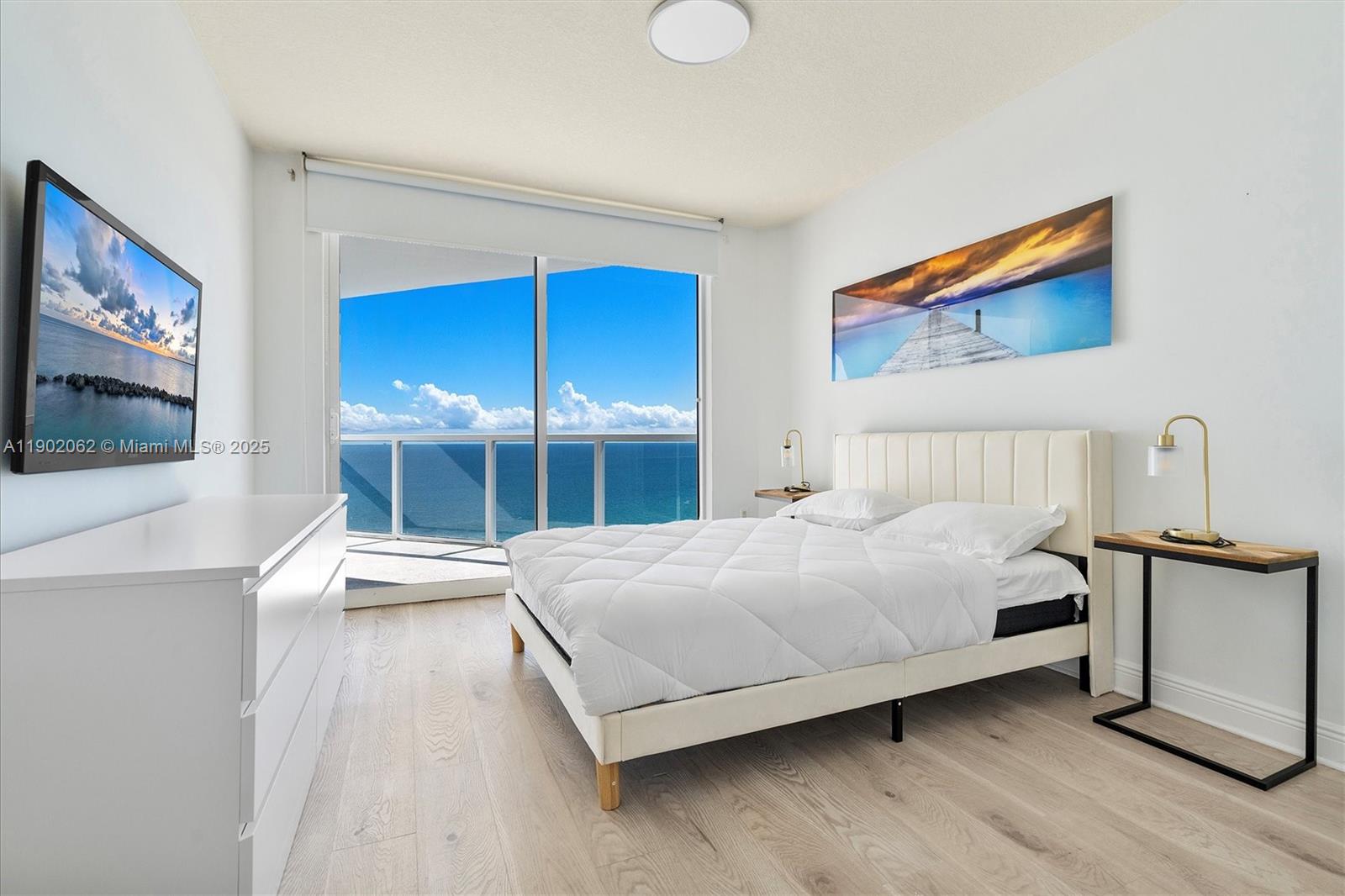 LA PERLA CONDO - Residential