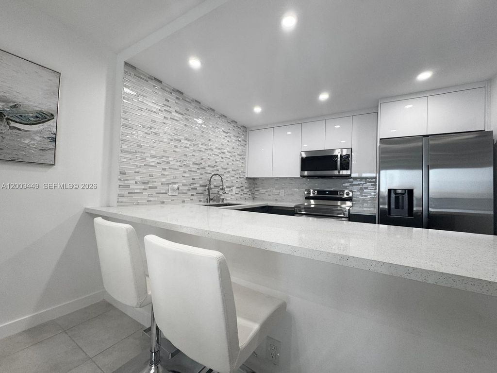 Photo of 3800 S Ocean Dr #1710, Hollywood, FL 33019 (MLS # A12003449)