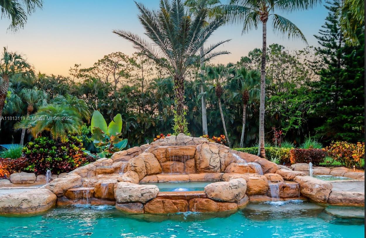 PINE TREE ESTATES - Residential