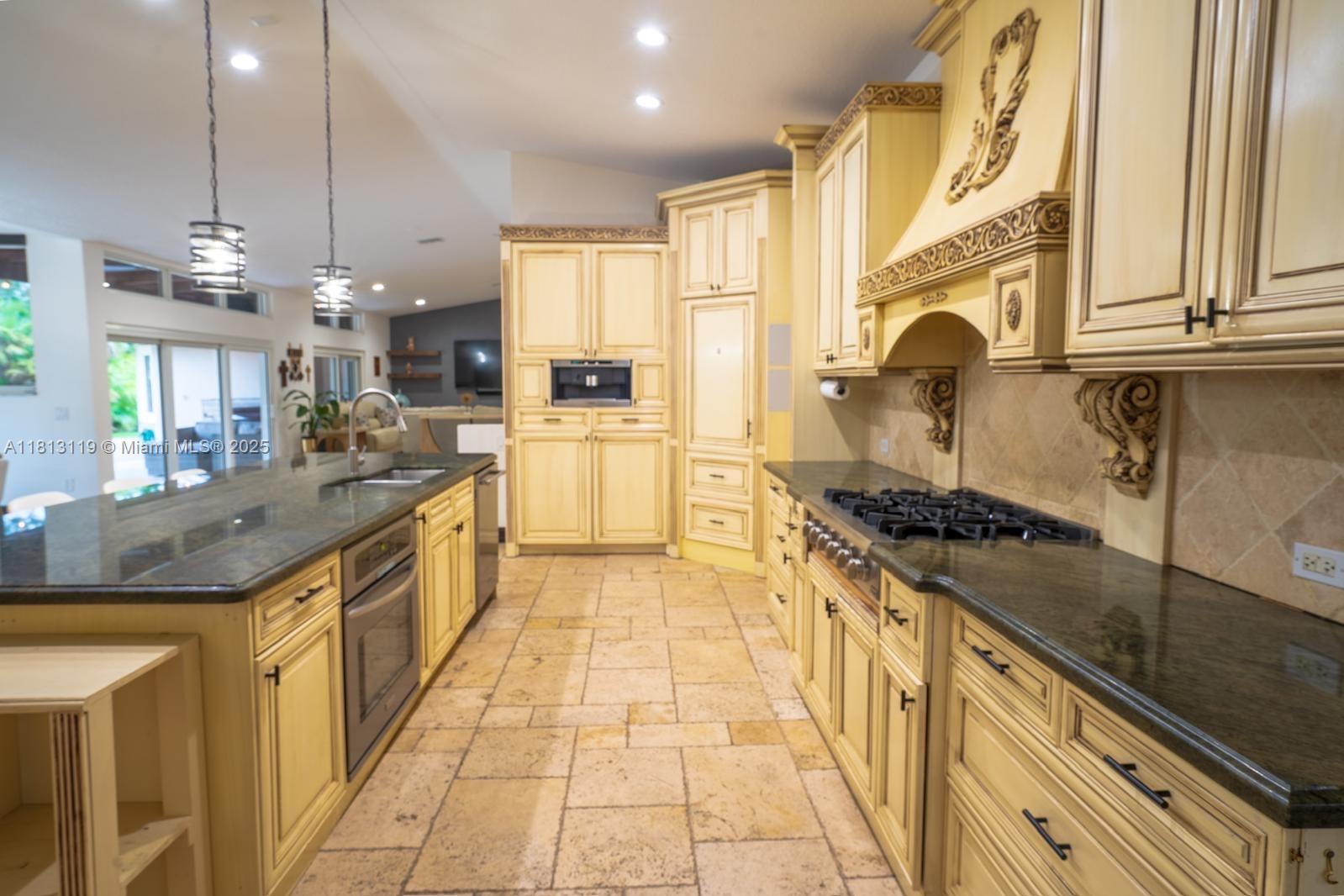 PINE TREE ESTATES - Residential