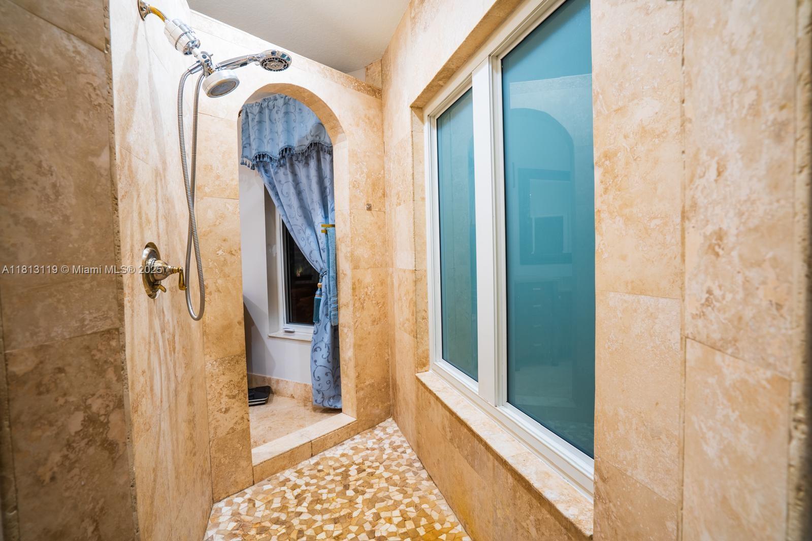 PINE TREE ESTATES - Residential