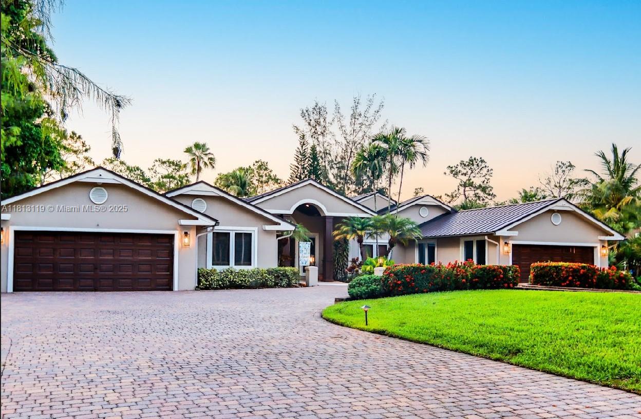 5954 NW 74th Ter