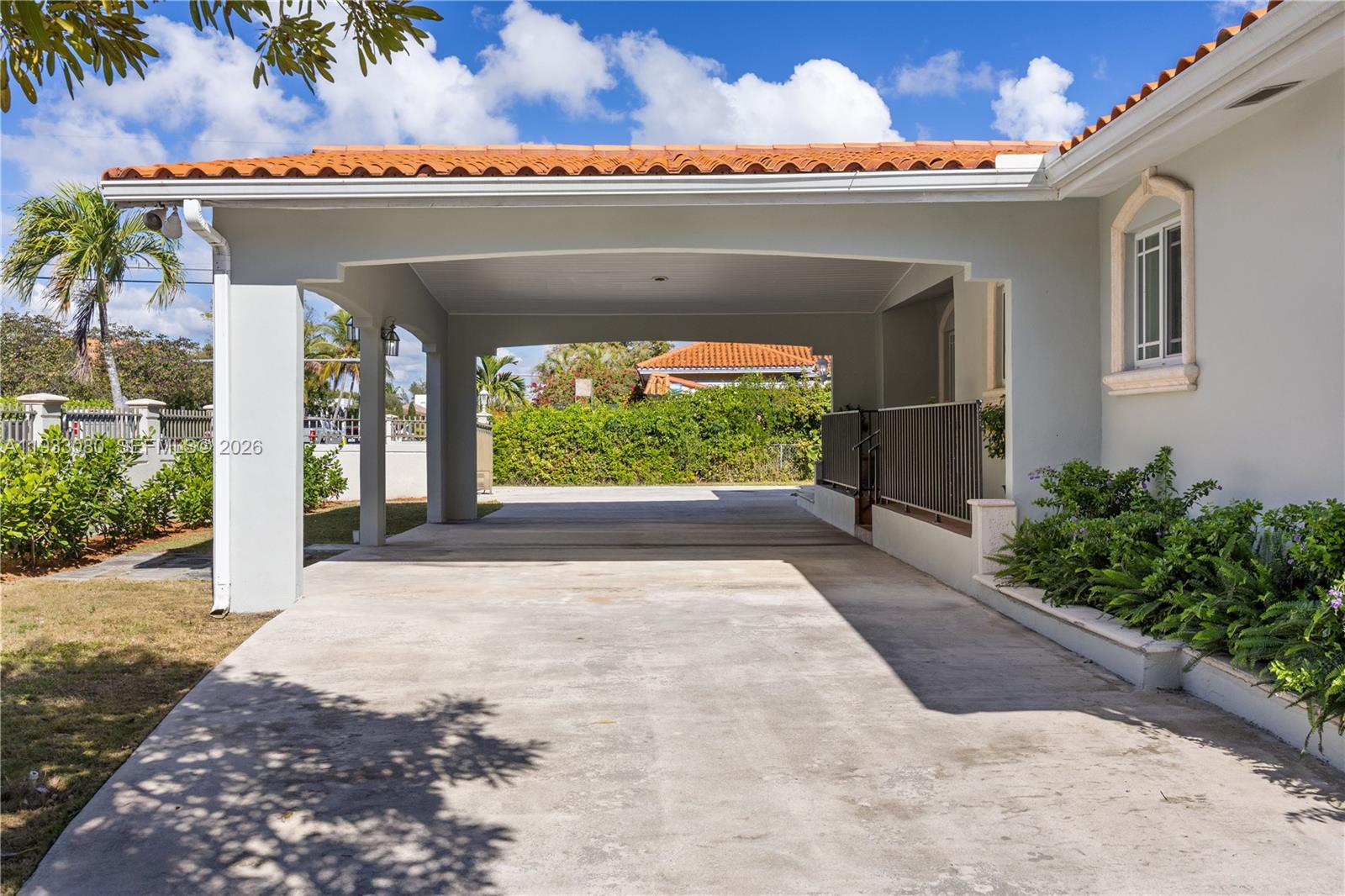 CAROLE HELMS MANOR - Residential