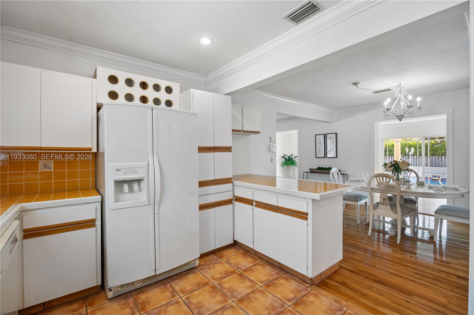 CAROLE HELMS MANOR - Residential