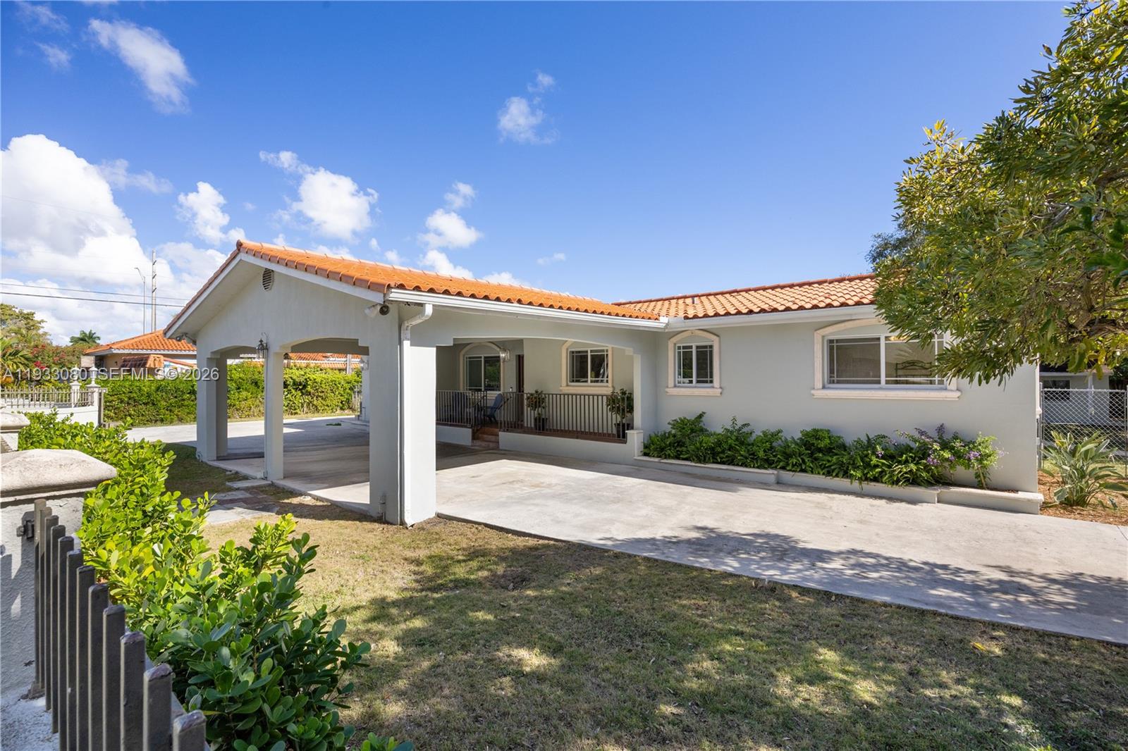 CAROLE HELMS MANOR - Residential