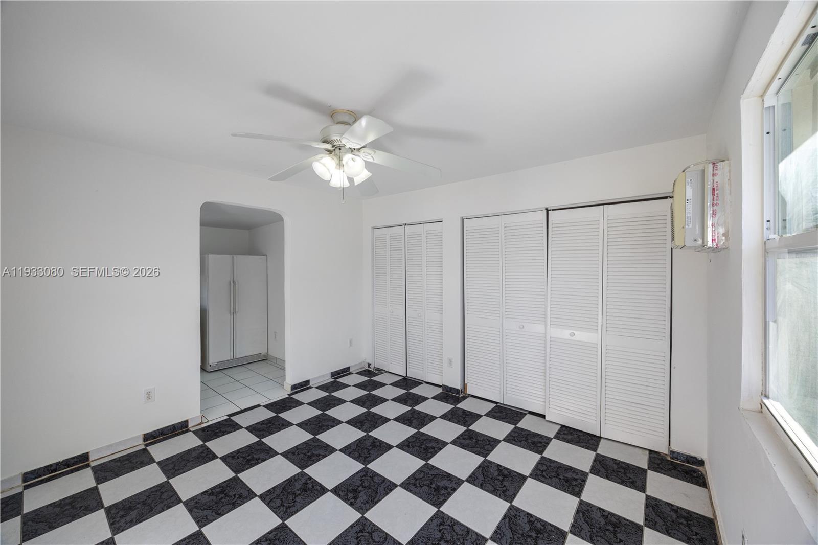 CAROLE HELMS MANOR - Residential