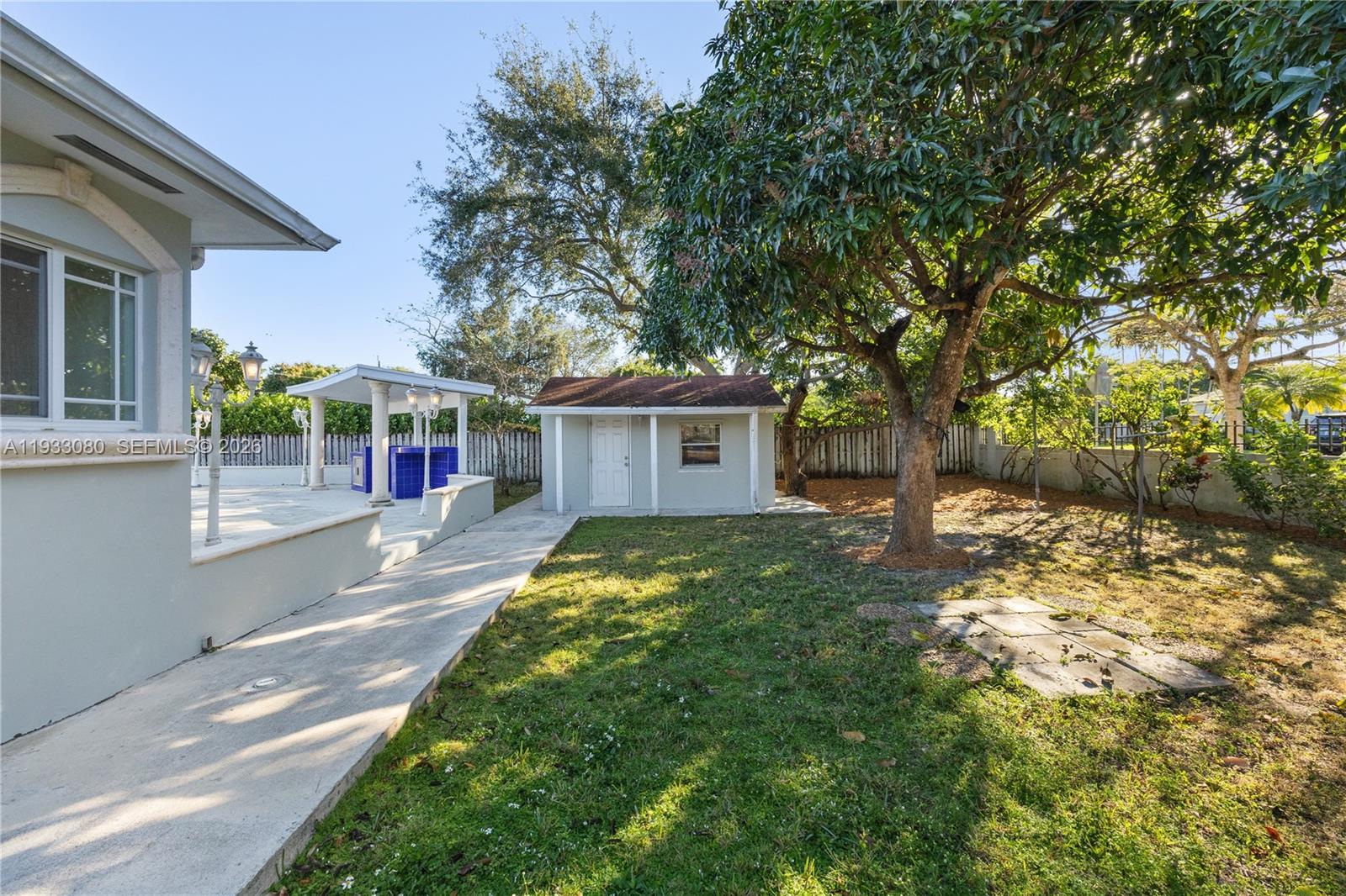 CAROLE HELMS MANOR - Residential