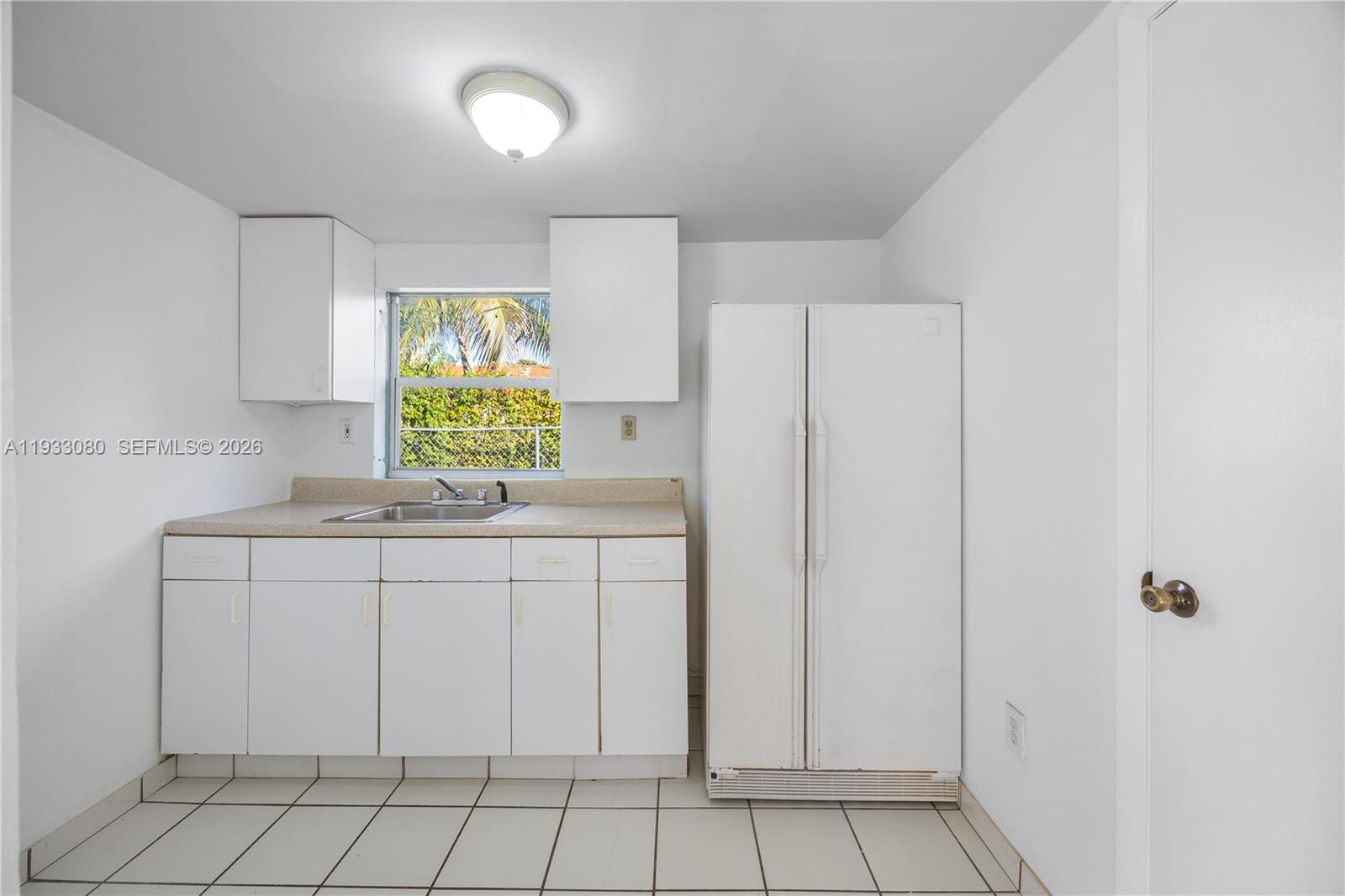 CAROLE HELMS MANOR - Residential