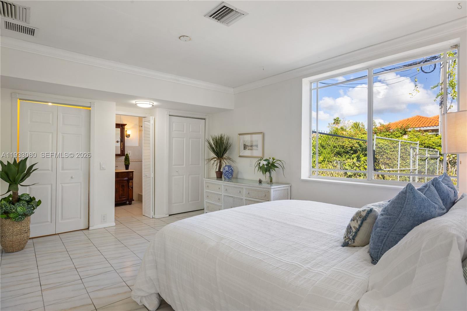 CAROLE HELMS MANOR - Residential