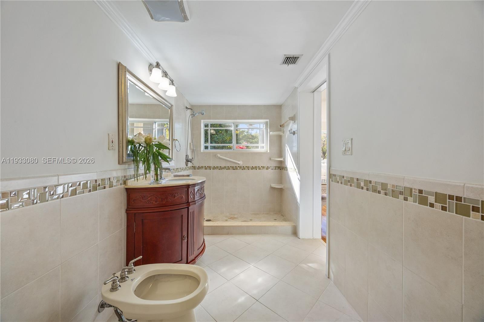 CAROLE HELMS MANOR - Residential