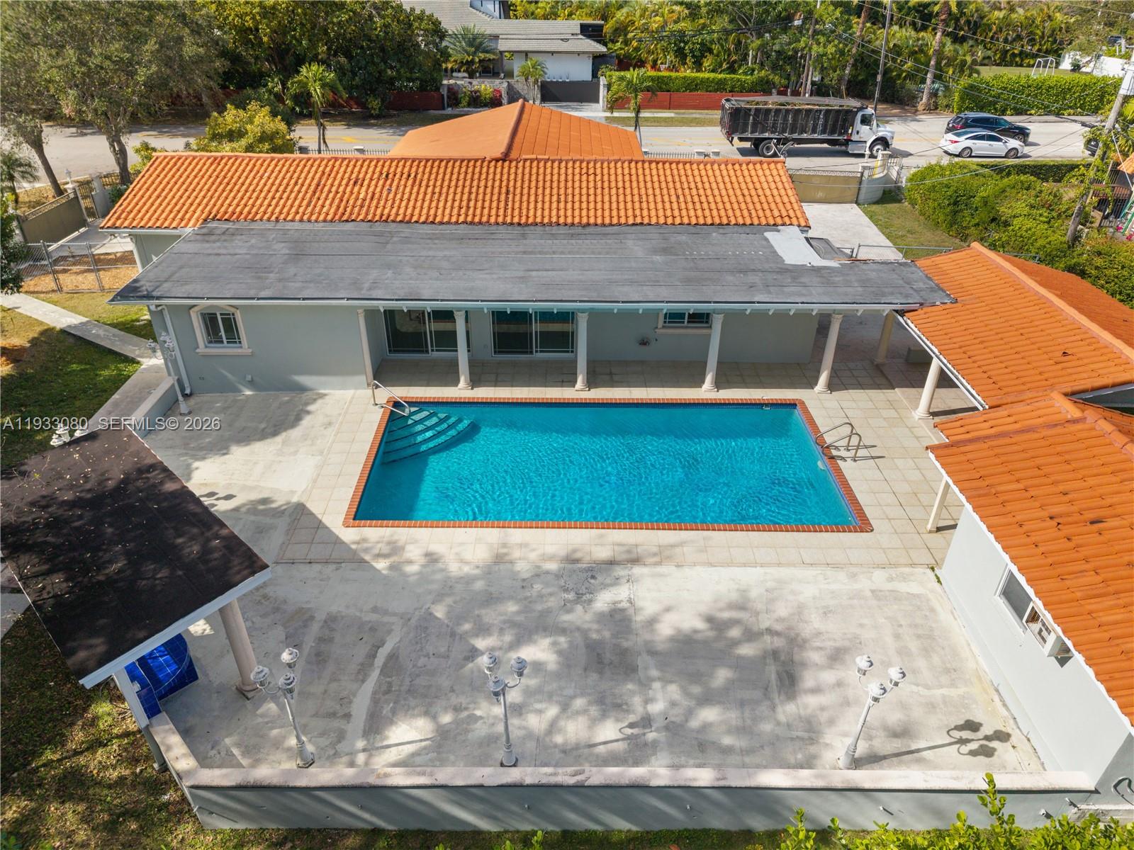 CAROLE HELMS MANOR - Residential