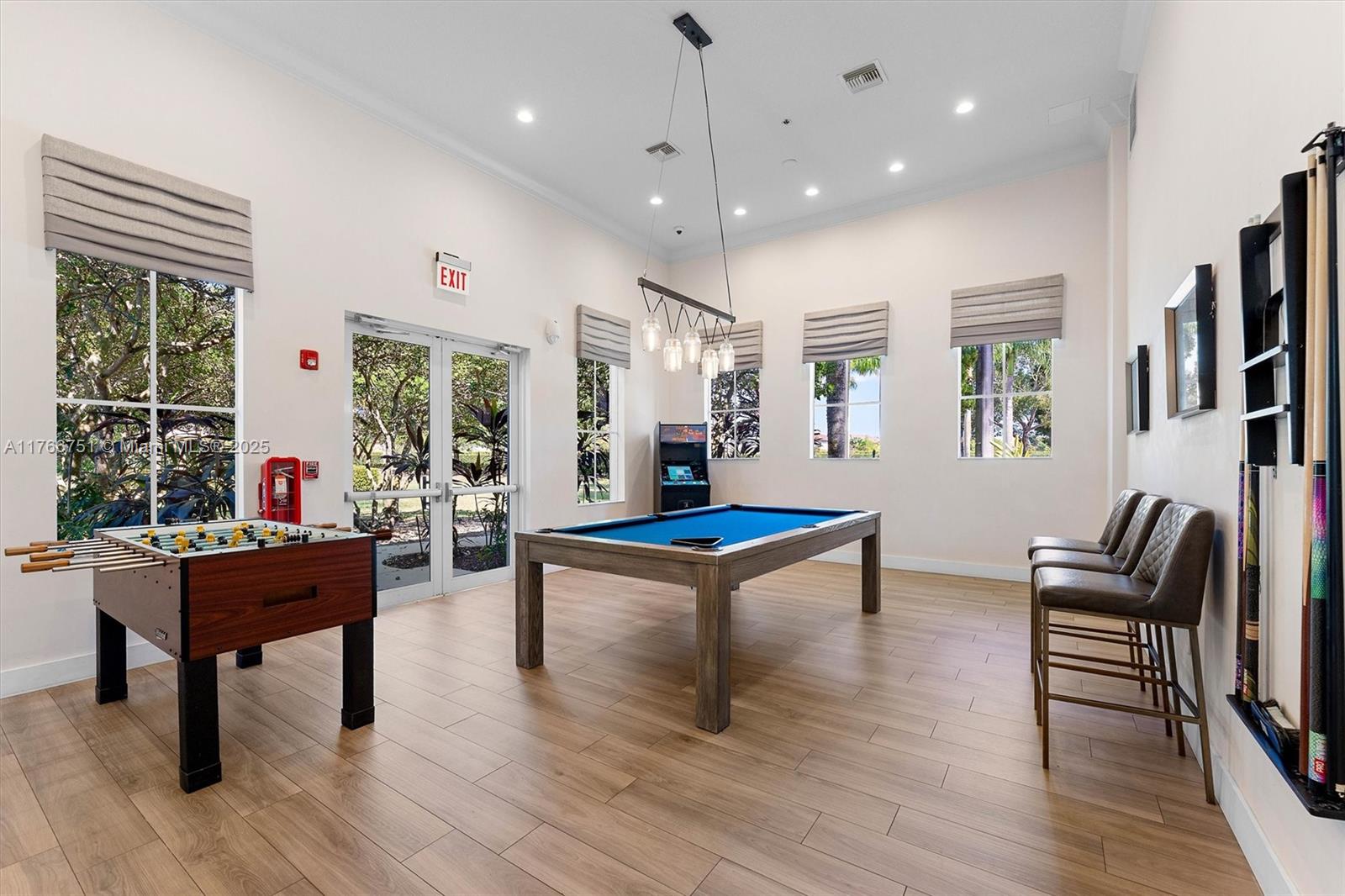 ISLES AT WESTON - Residential