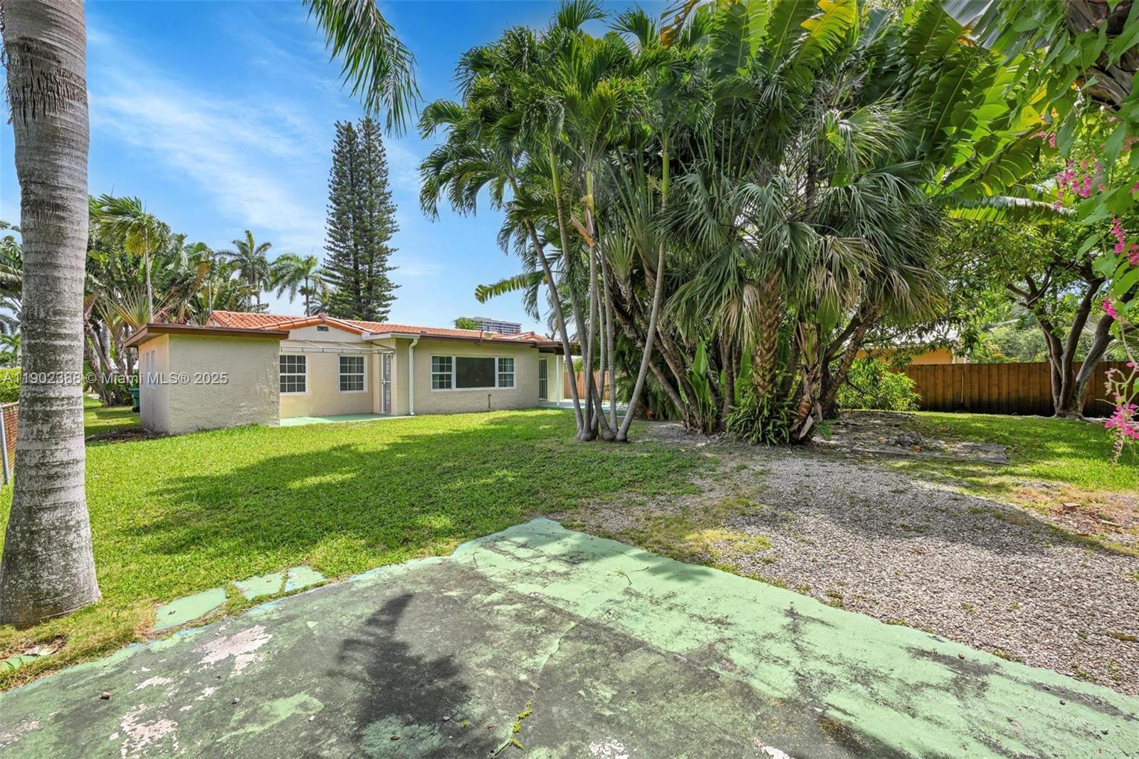 BISCAYNE SHORES UNIT NO 2 - Residential Lease