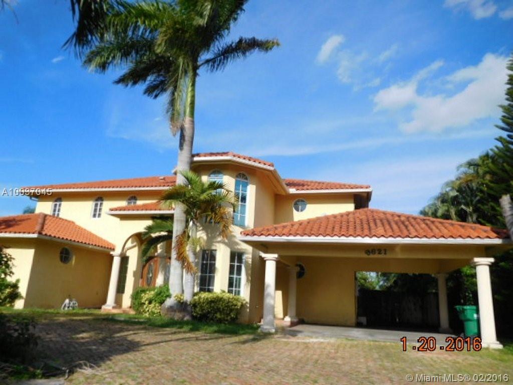 Huge custom home, pool, tax records incorrect, home has 6 bedrroms & 6 baths. All offers must be submitted by the buyer’s agent using the online offer management system. Access the system via the link below. A technology fee will apply to the buyer’s agent upon consummation of a sale.. Employees & family members residing with employees of JPMorgan Chase Bank, N.A, its affiliates or subsidiaries are strictly prohibited from directly or indirectly purchasing any property owned by JPMorgan Chase Bank, N.A.