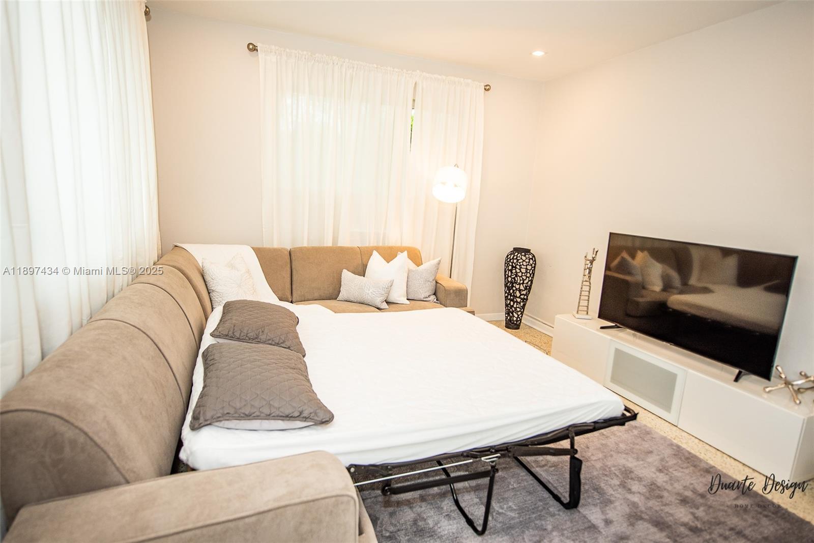 1544 Michigan Ave 1