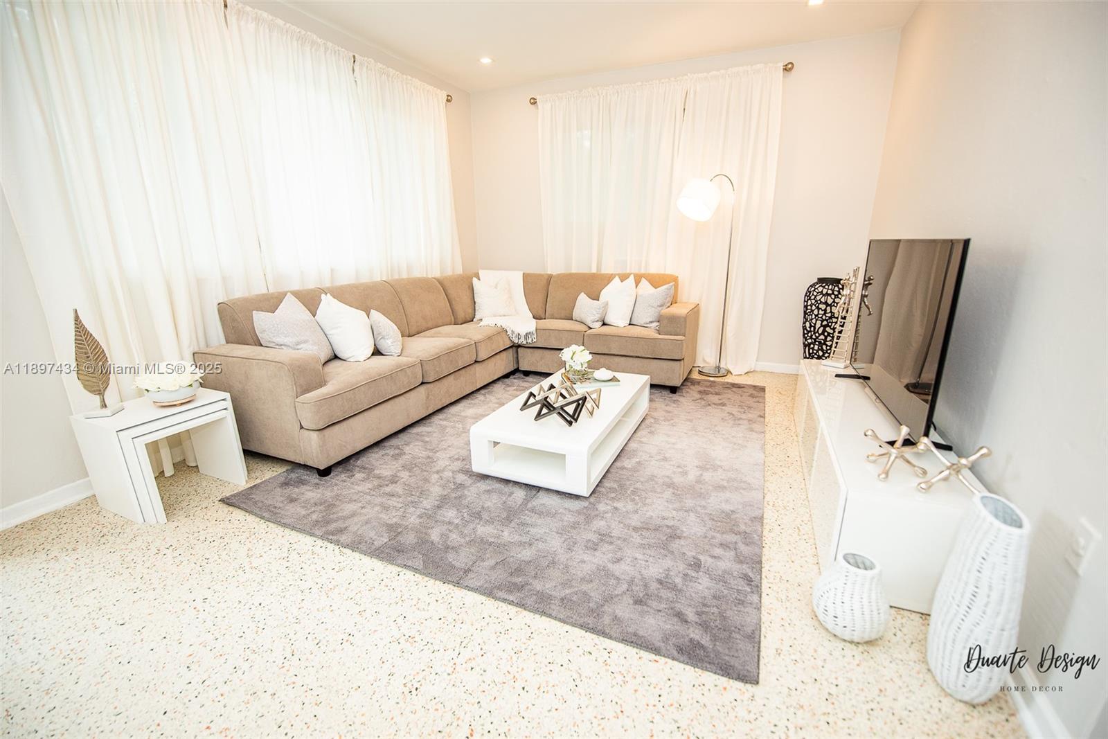 LINCOLN SUB - Residential Lease