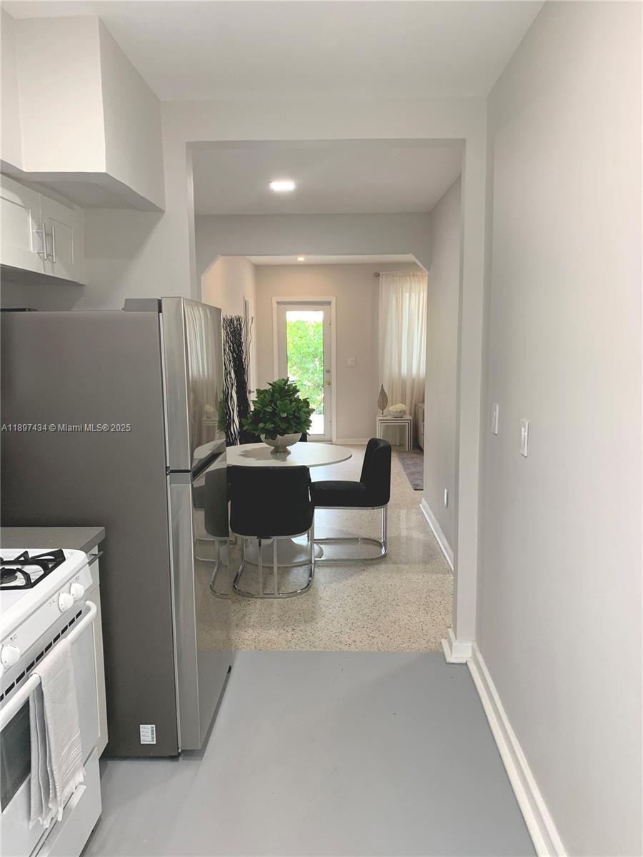 LINCOLN SUB - Residential Lease