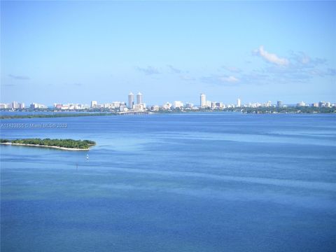 1750 N Bayshore Dr 5307 Miami FL 33132