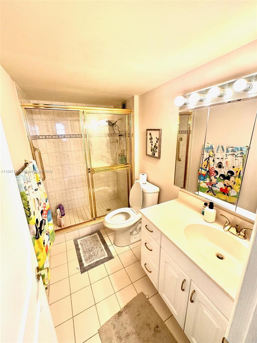 PLAZA TOWERS SOUTH CONDO - Residential