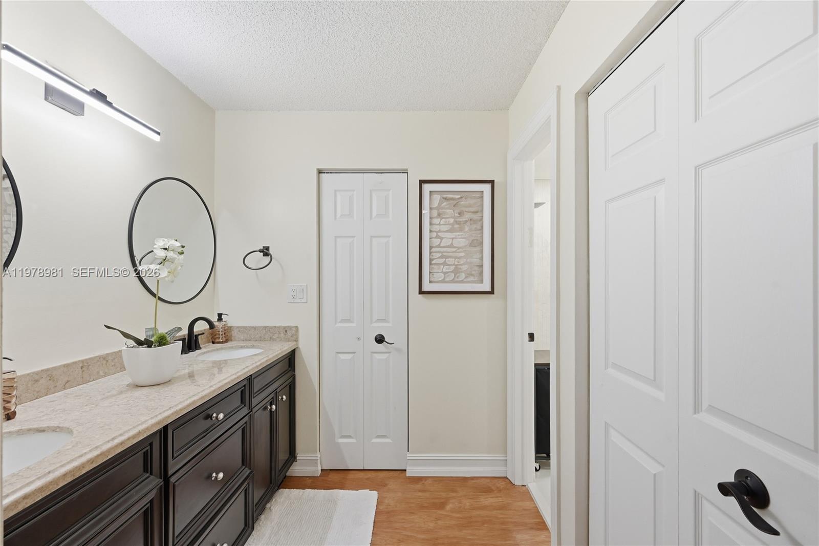 WOODMONT - Residential