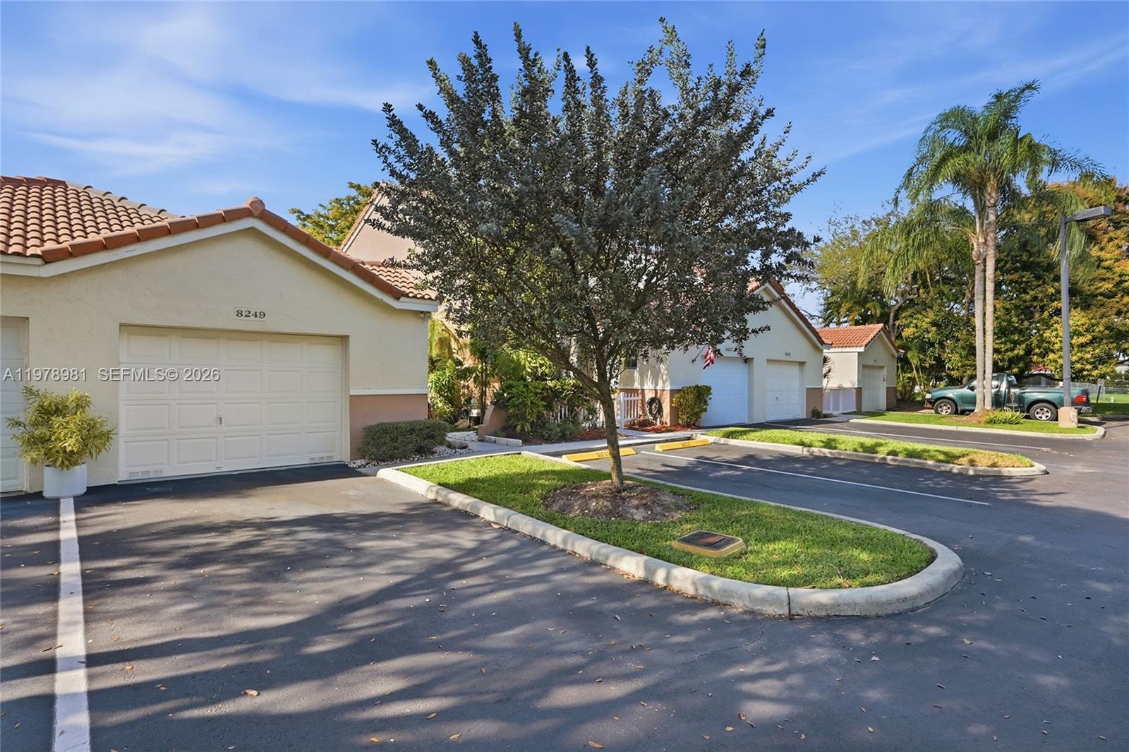 WOODMONT - Residential