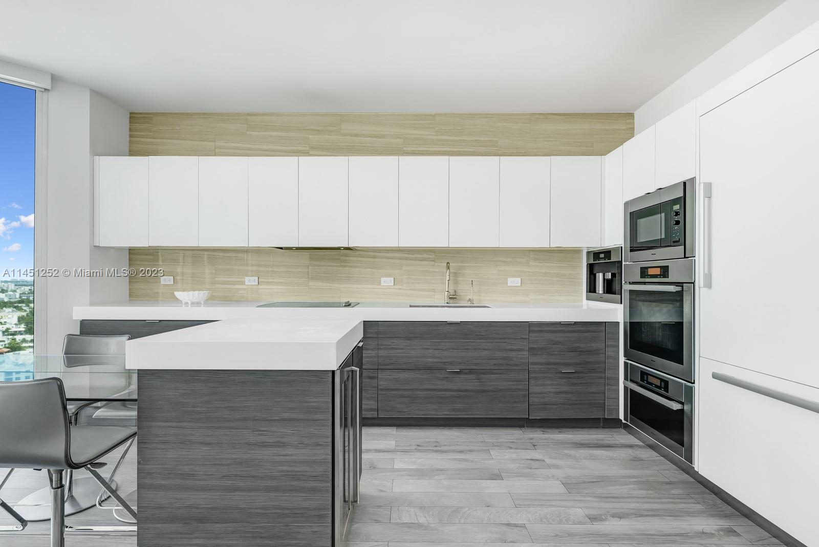 PORTOFINO TOWER CONDO - Residential