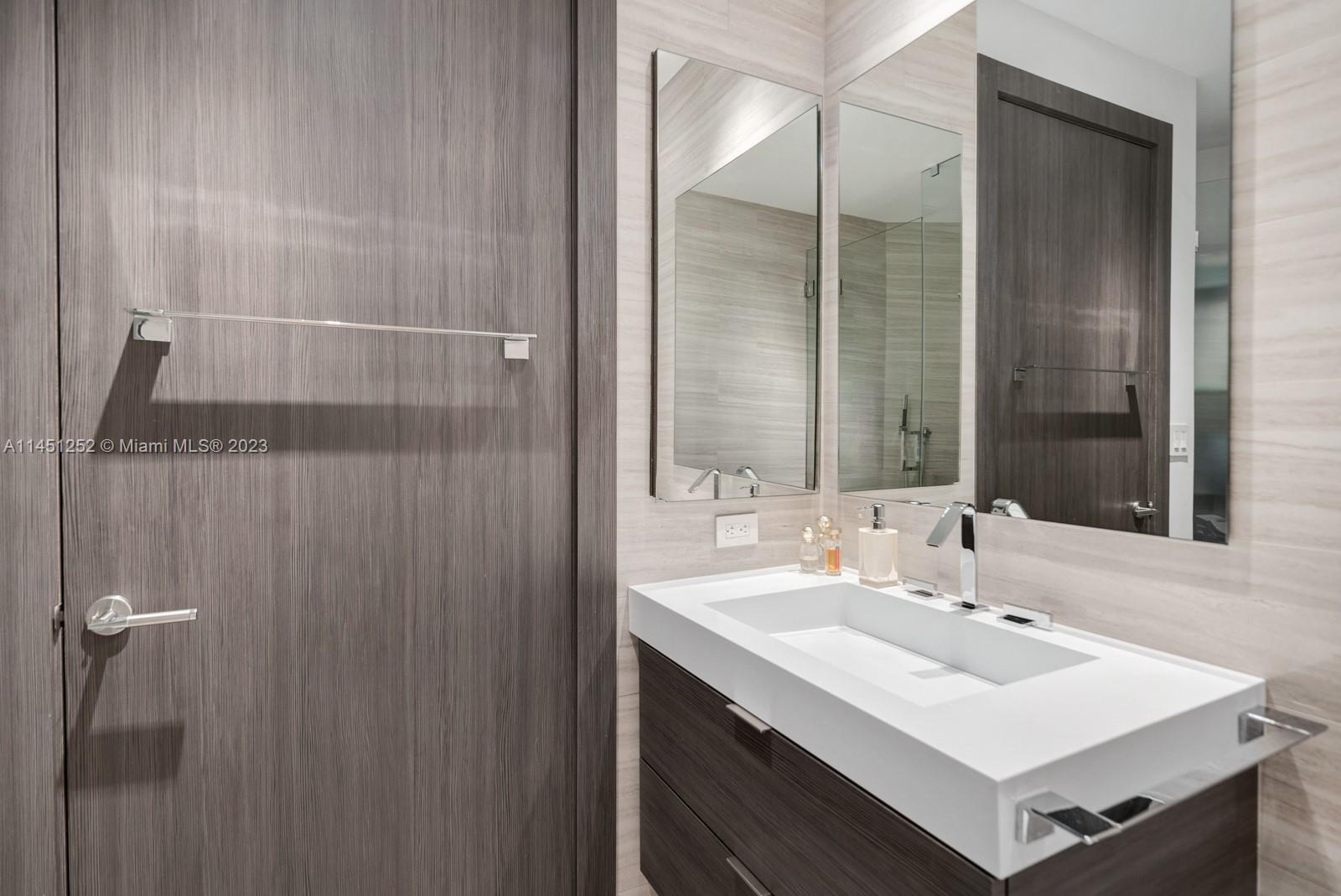 PORTOFINO TOWER CONDO - Residential