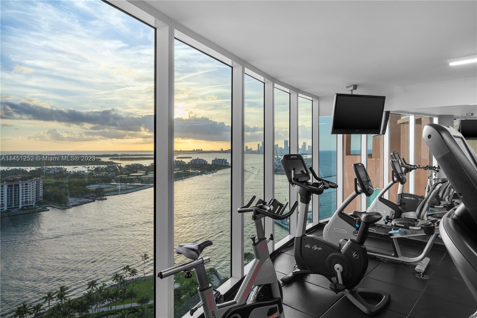 PORTOFINO TOWER CONDO - Residential