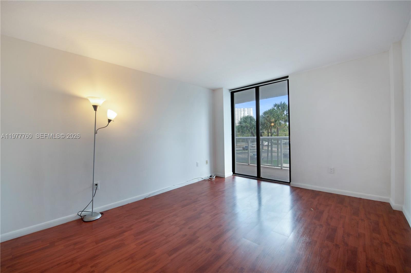 FLAMENCO CONDO TOWER I - Residential