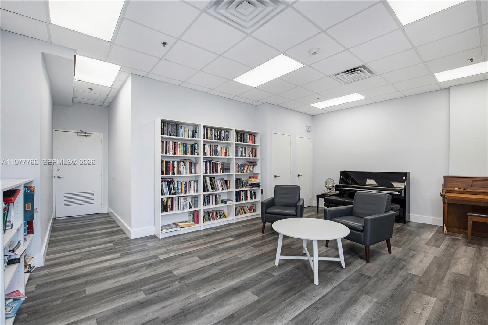 FLAMENCO CONDO TOWER I - Residential