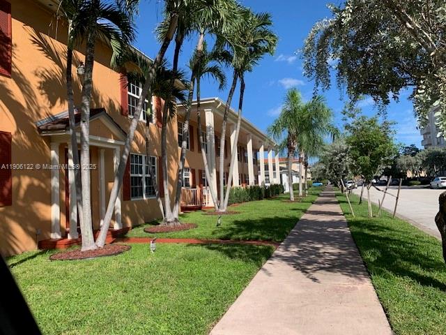 33 SALAMANCA AVE 2FL