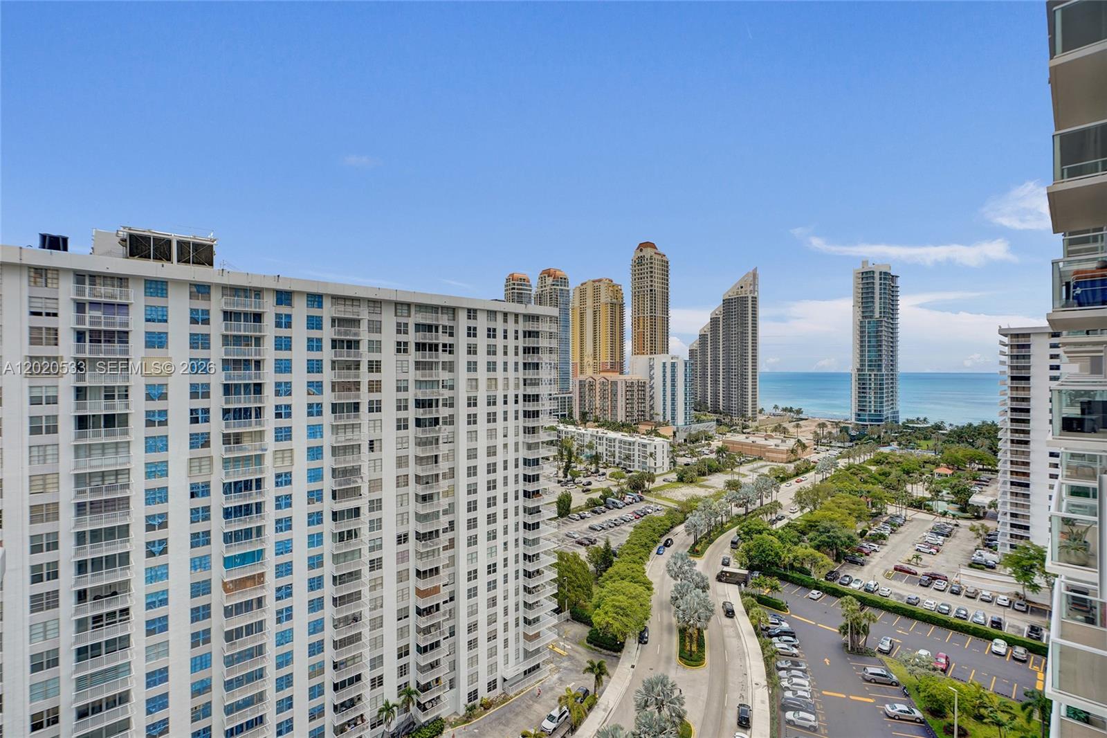 WINSTON TOWER 300 CONDO - Residential