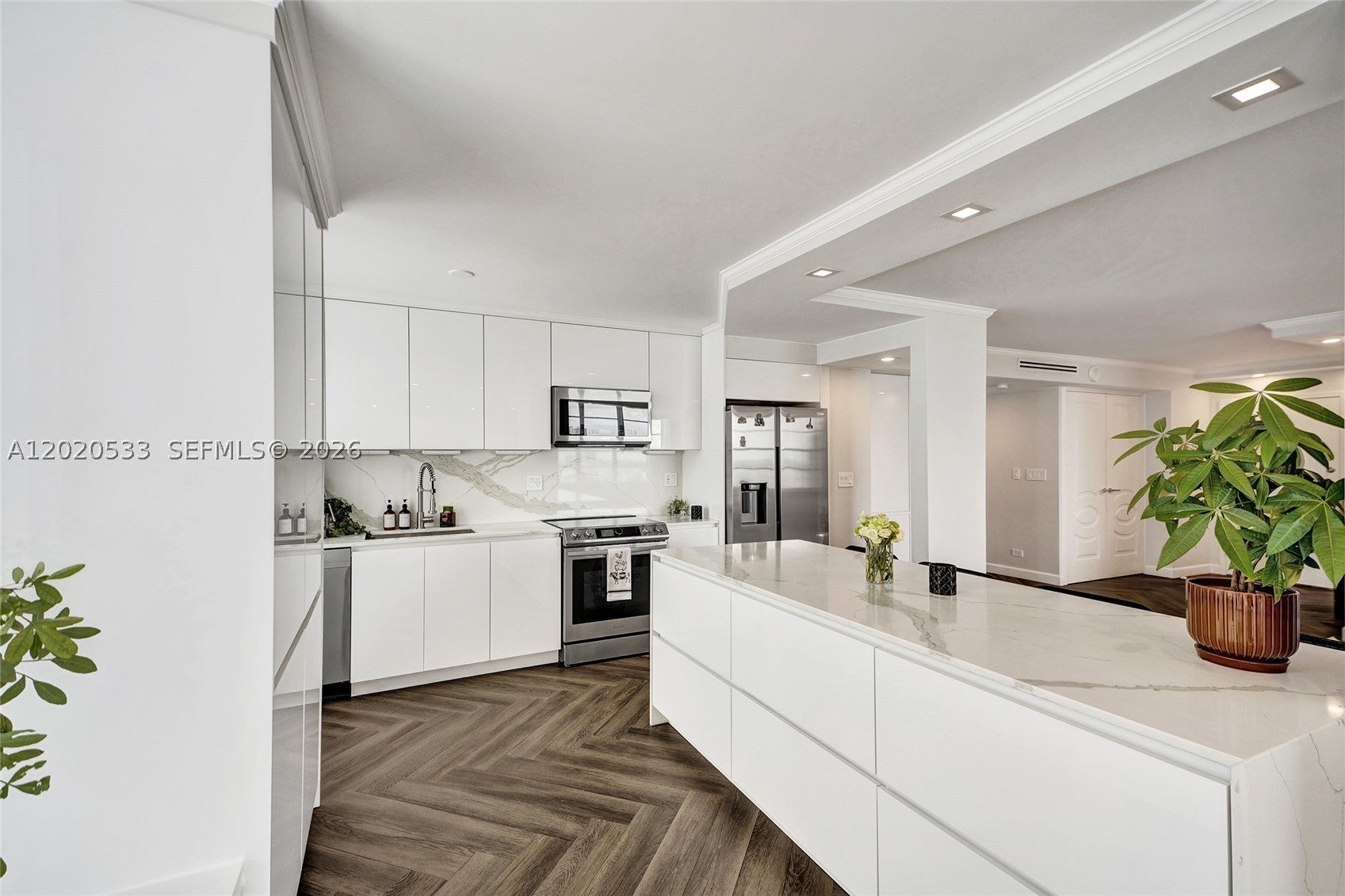 230 174th St 2112
