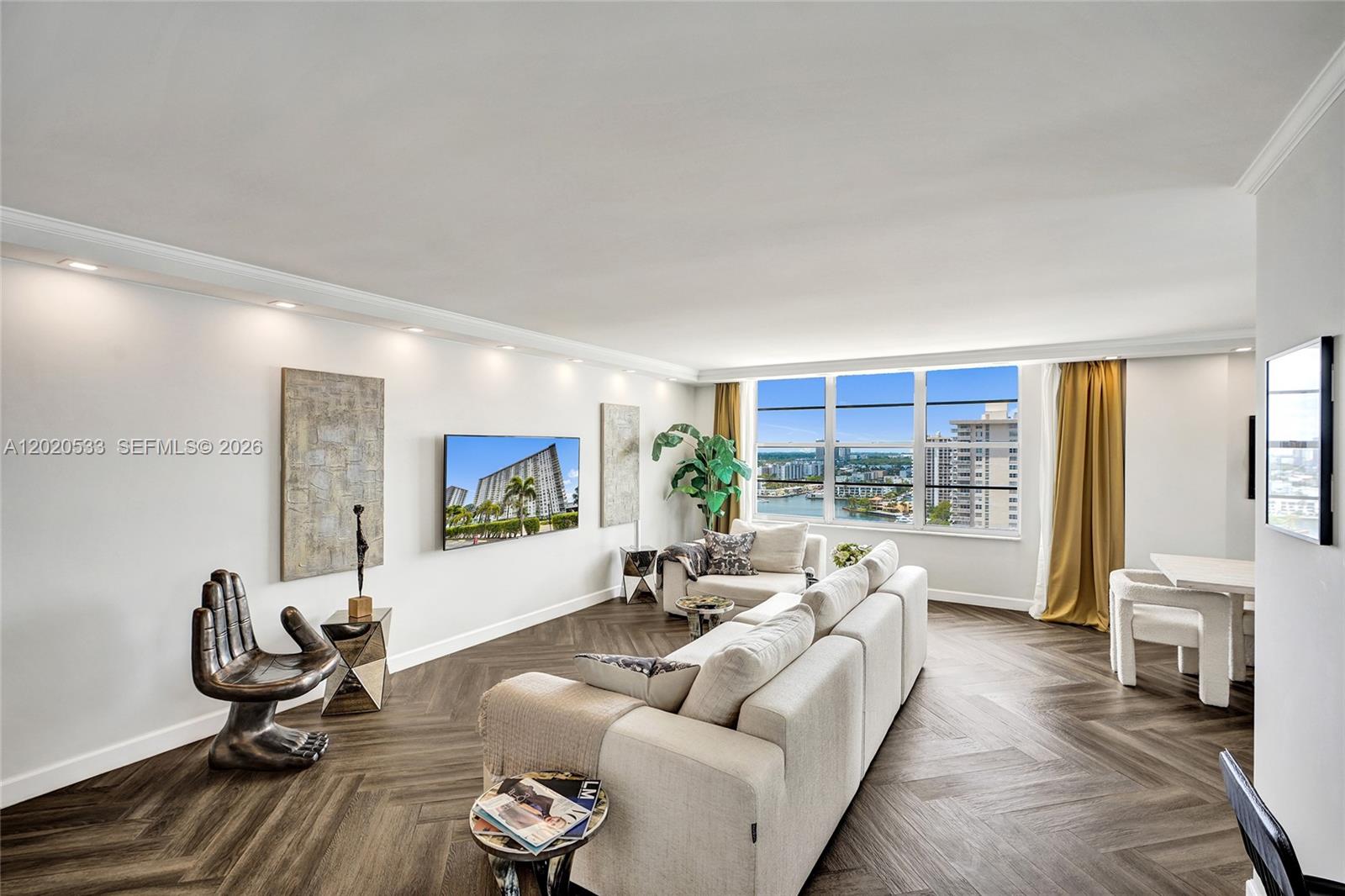 WINSTON TOWER 300 CONDO - Residential