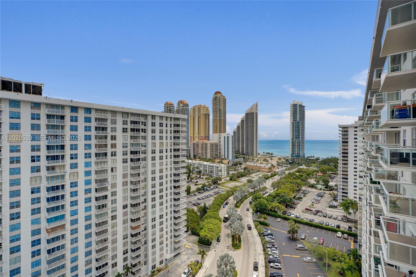 WINSTON TOWER 300 CONDO - Residential
