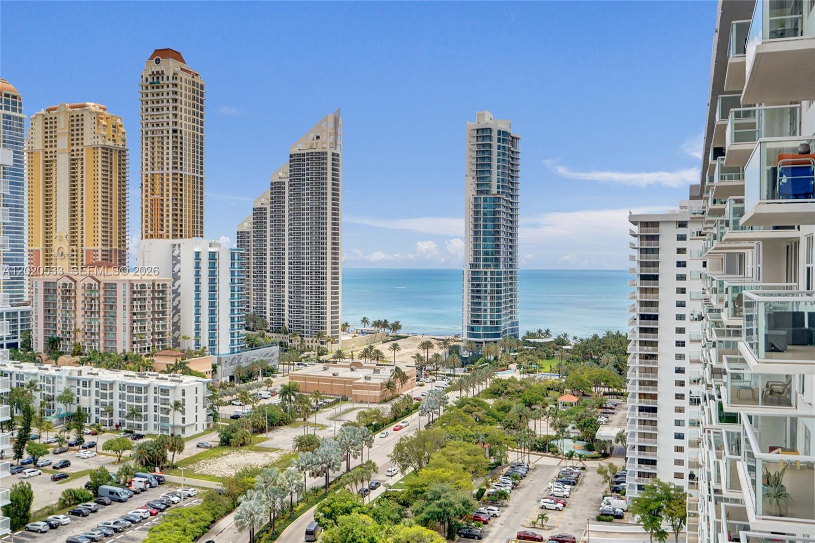 WINSTON TOWER 300 CONDO - Residential