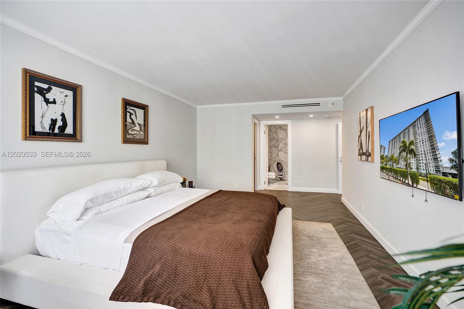 WINSTON TOWER 300 CONDO - Residential