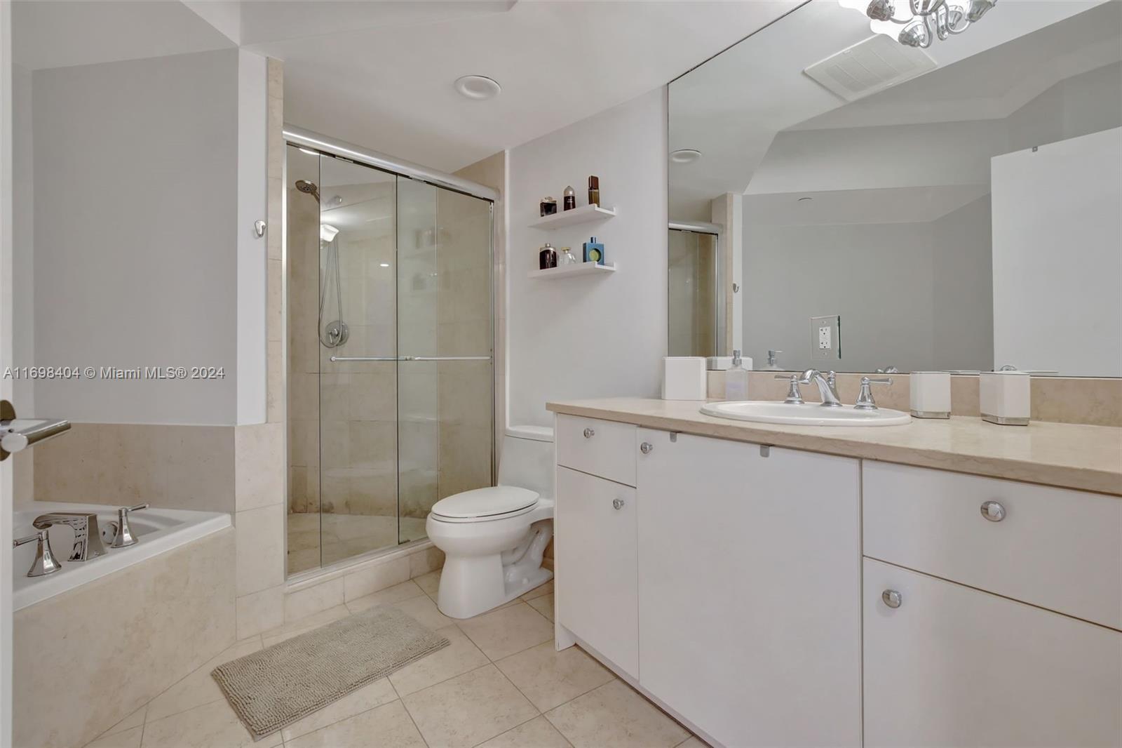 TURNBERRY VILLAGE - Residential Lease