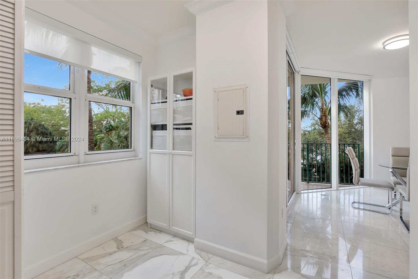 TURNBERRY VILLAGE - Residential Lease