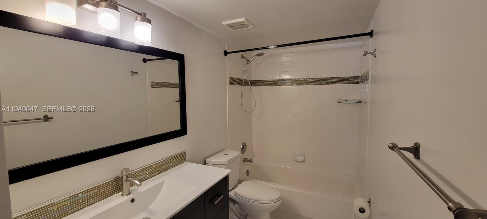 SUMMER LAKE - Residential