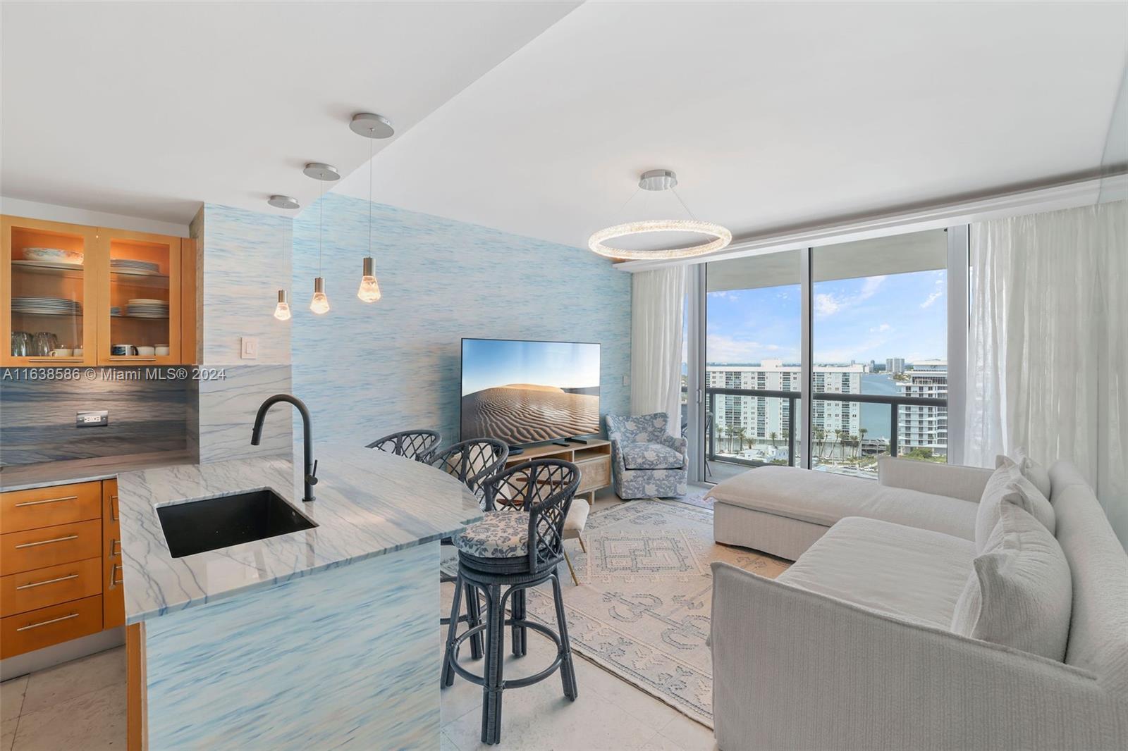 6799 Collins Ave 1601, Miami Beach, Miami-Dade County, Florida - 1 Bedrooms  
1 Bathrooms - 